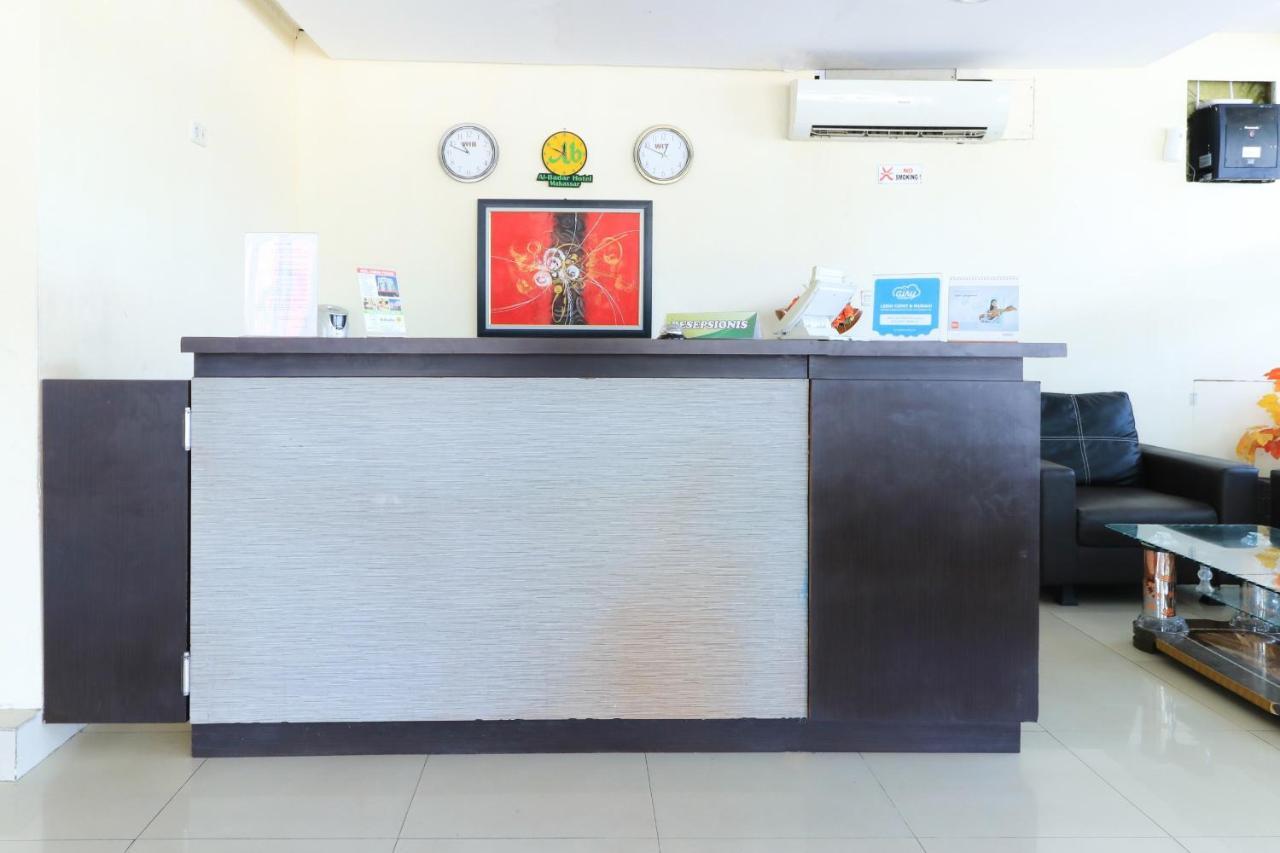 Al-Badar Hotel Syariah Макасар Экстерьер фото