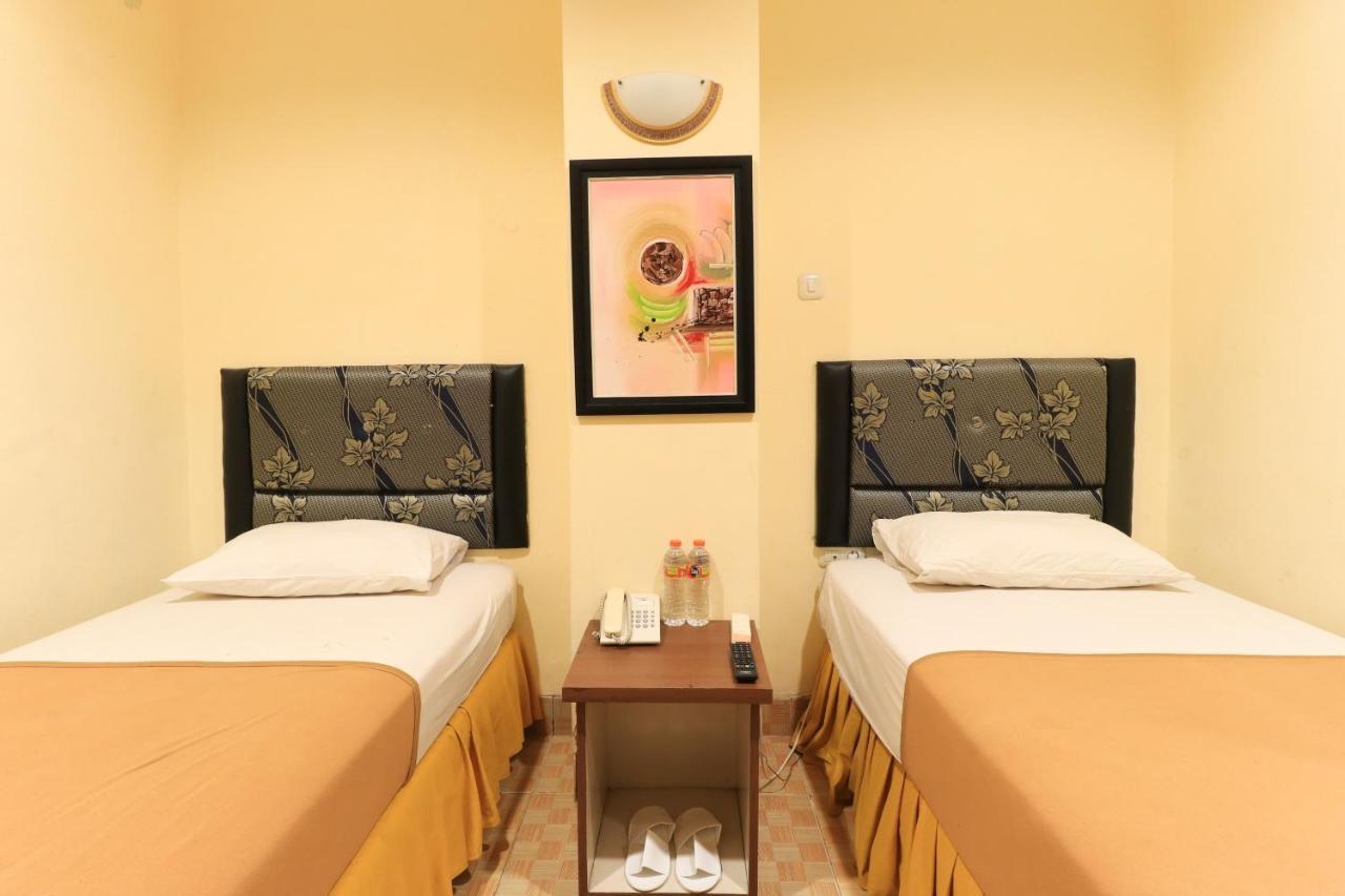 Al-Badar Hotel Syariah Макасар Экстерьер фото
