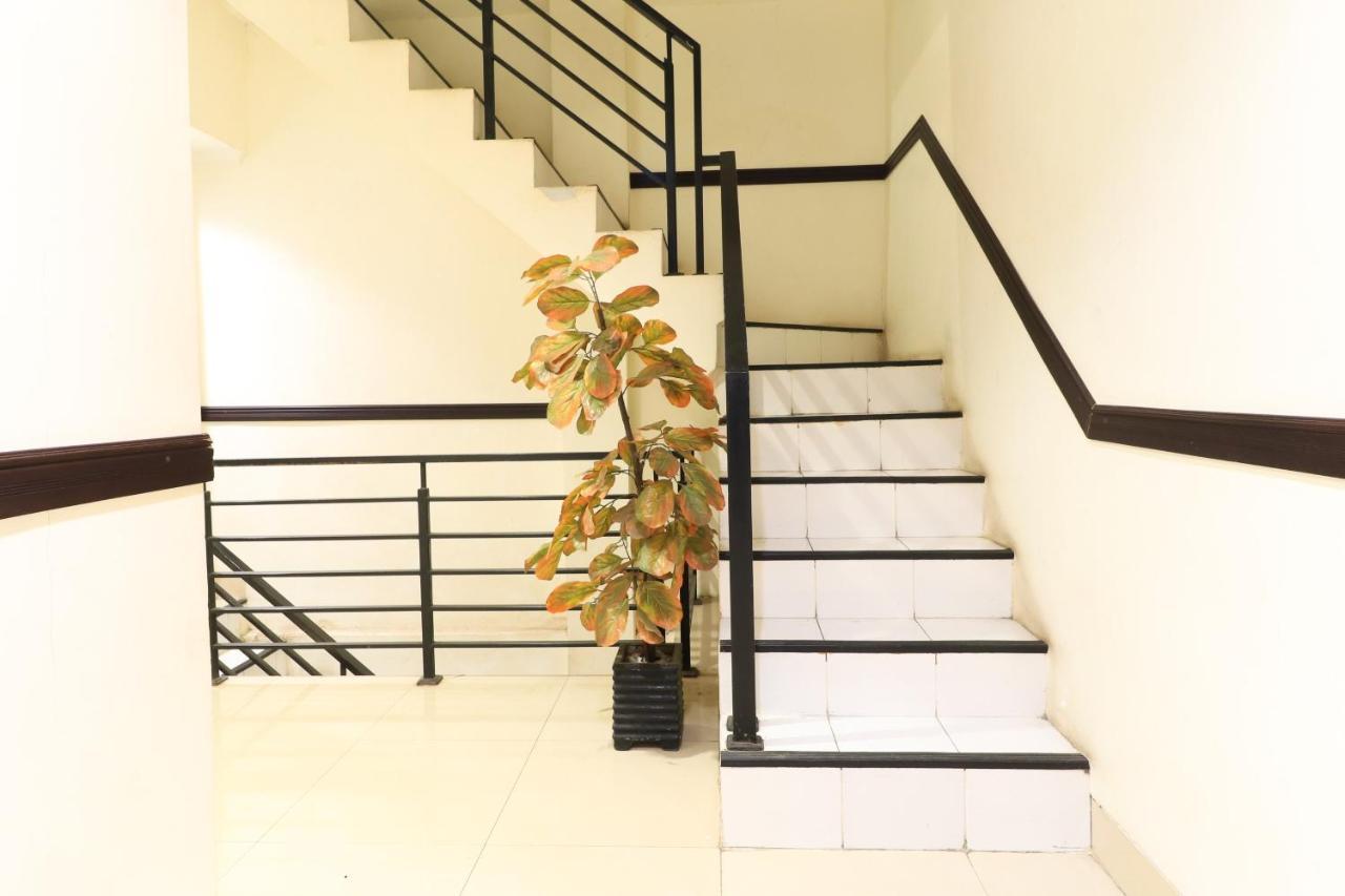 Al-Badar Hotel Syariah Макасар Экстерьер фото