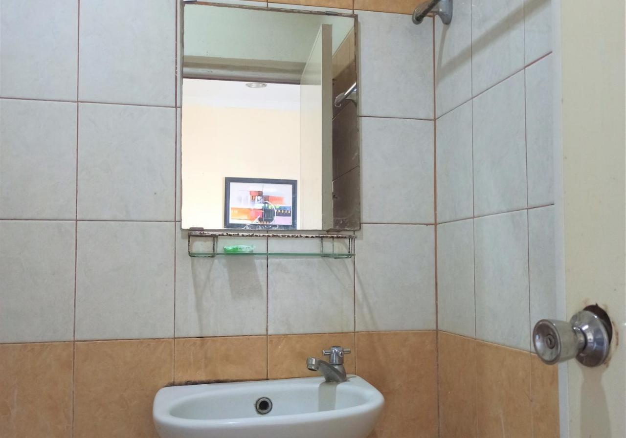 Al-Badar Hotel Syariah Макасар Экстерьер фото