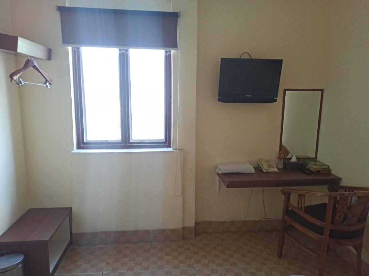 Al-Badar Hotel Syariah Макасар Экстерьер фото