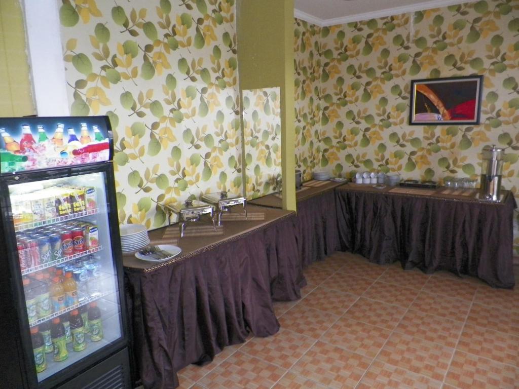 Al-Badar Hotel Syariah Макасар Экстерьер фото
